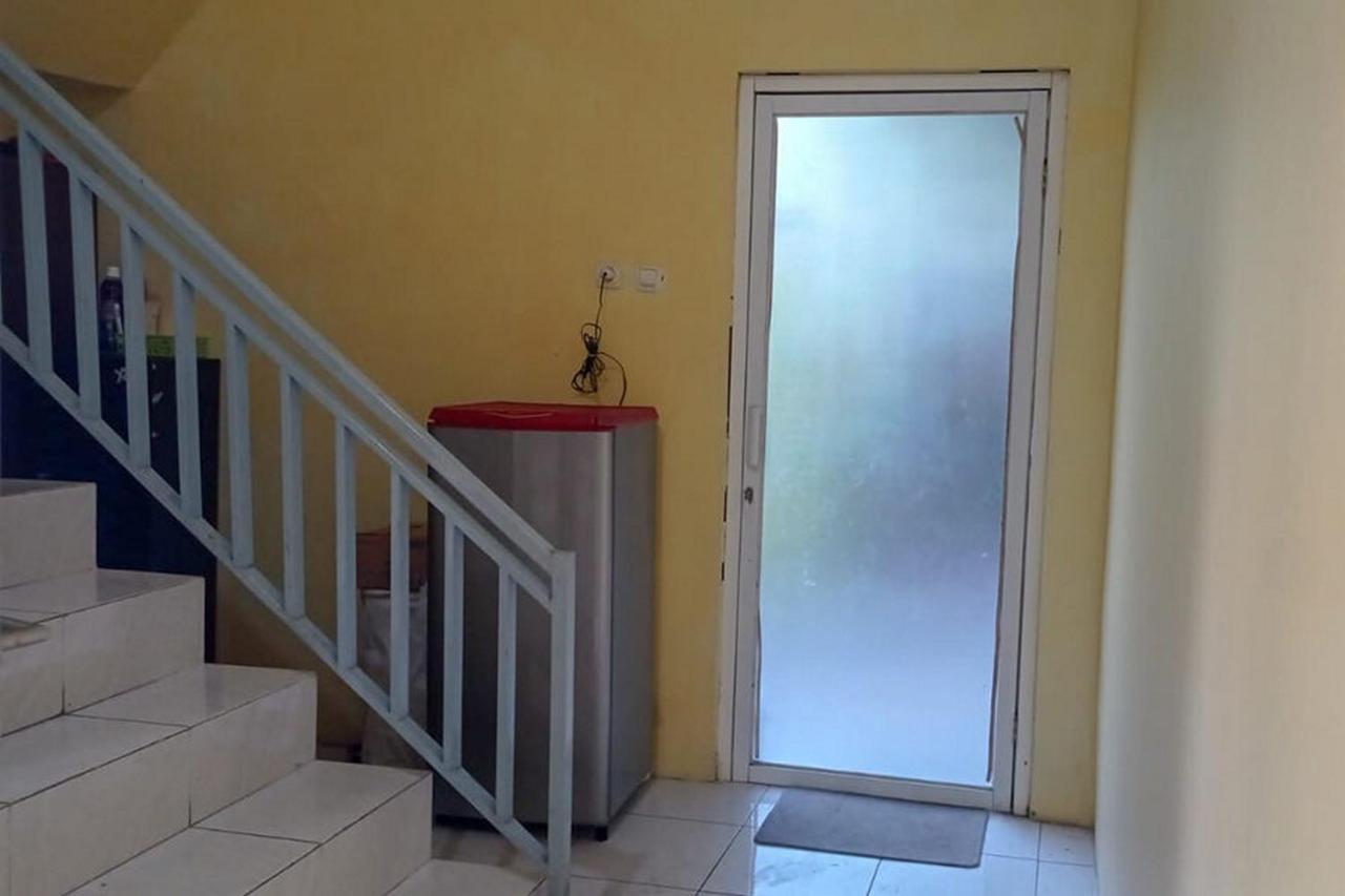 Rama Shinta Homestay Near Gembiral Loka Zoo Redpartner Yogyakarta Exterior photo
